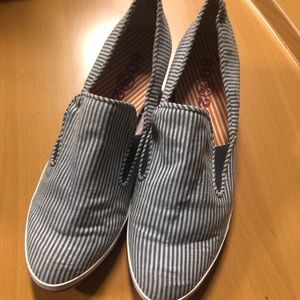 80%20 Platform Shoes - SIZE 9
